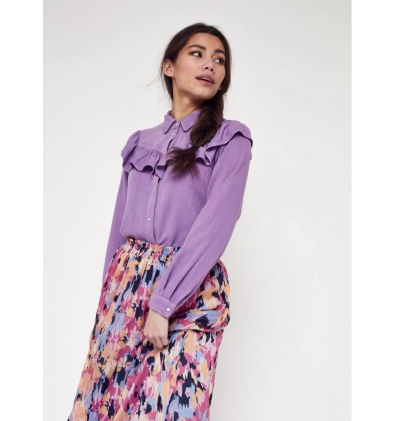 Chemise violette fluide à volants VIAMIDA VILA. L'atelier de Louison à Grand Quartier.
